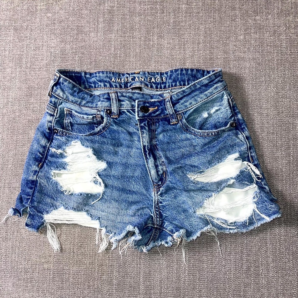 American Eagle Outfitters Strigid Mom Shorts Womens 2 Blue Denim Stretch Ripped
